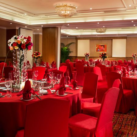 Crowne Plaza Hotel & Suites Landmark Shenzhen By Ihg - Nearby Luohu Border, Indoor Heated Swimming Pool, Complimentary Welcome Drink المظهر الخارجي الصورة