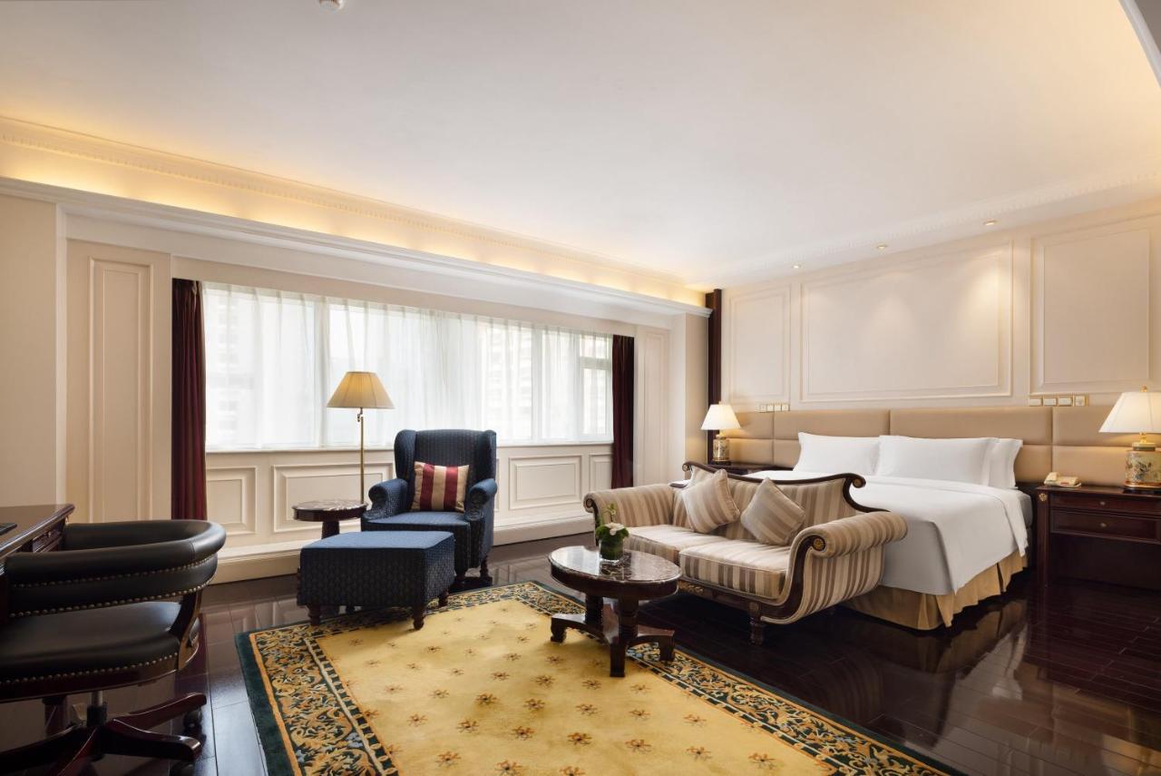 Crowne Plaza Hotel & Suites Landmark Shenzhen By Ihg - Nearby Luohu Border, Indoor Heated Swimming Pool, Complimentary Welcome Drink المظهر الخارجي الصورة