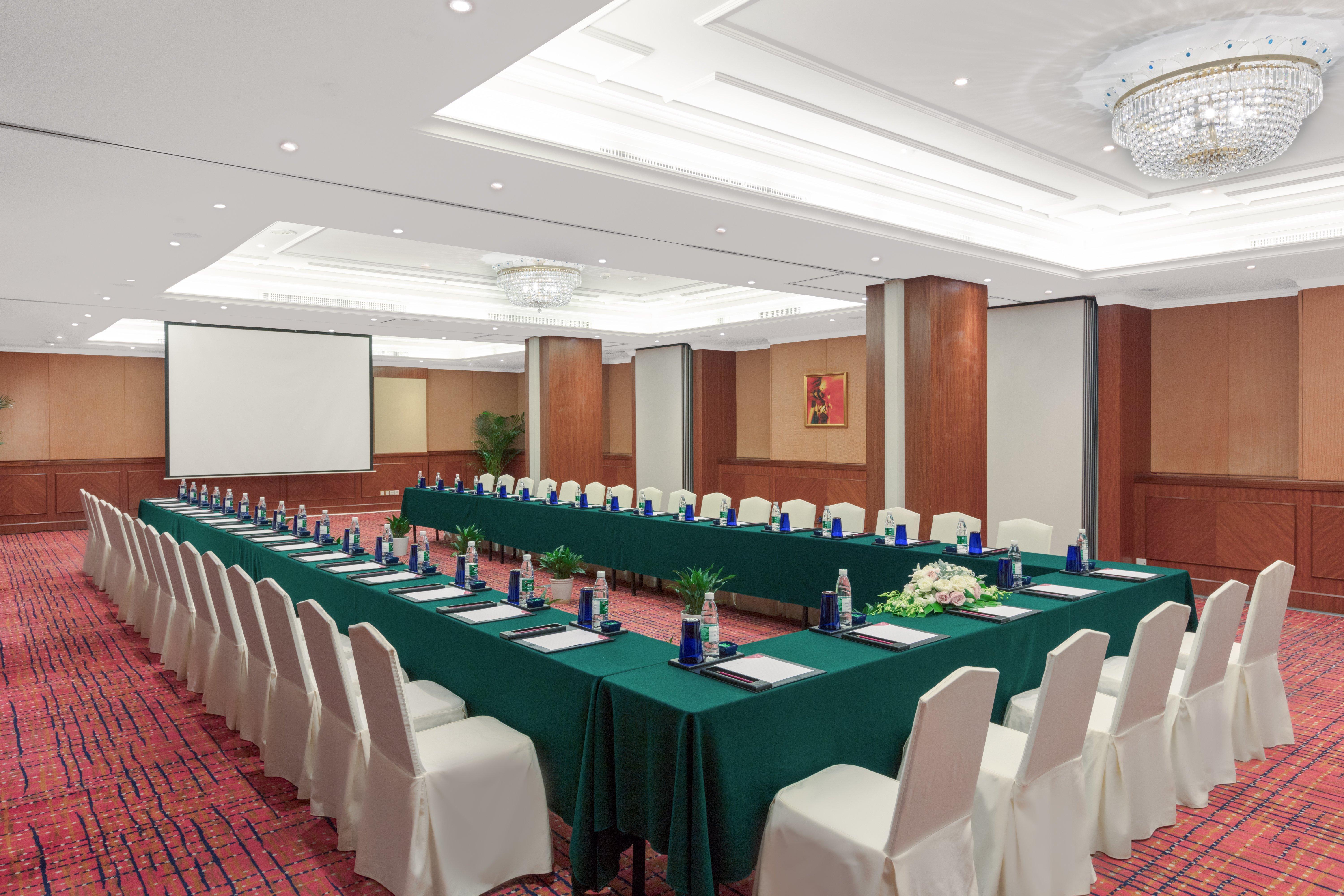 Crowne Plaza Hotel & Suites Landmark Shenzhen By Ihg - Nearby Luohu Border, Indoor Heated Swimming Pool, Complimentary Welcome Drink المظهر الخارجي الصورة