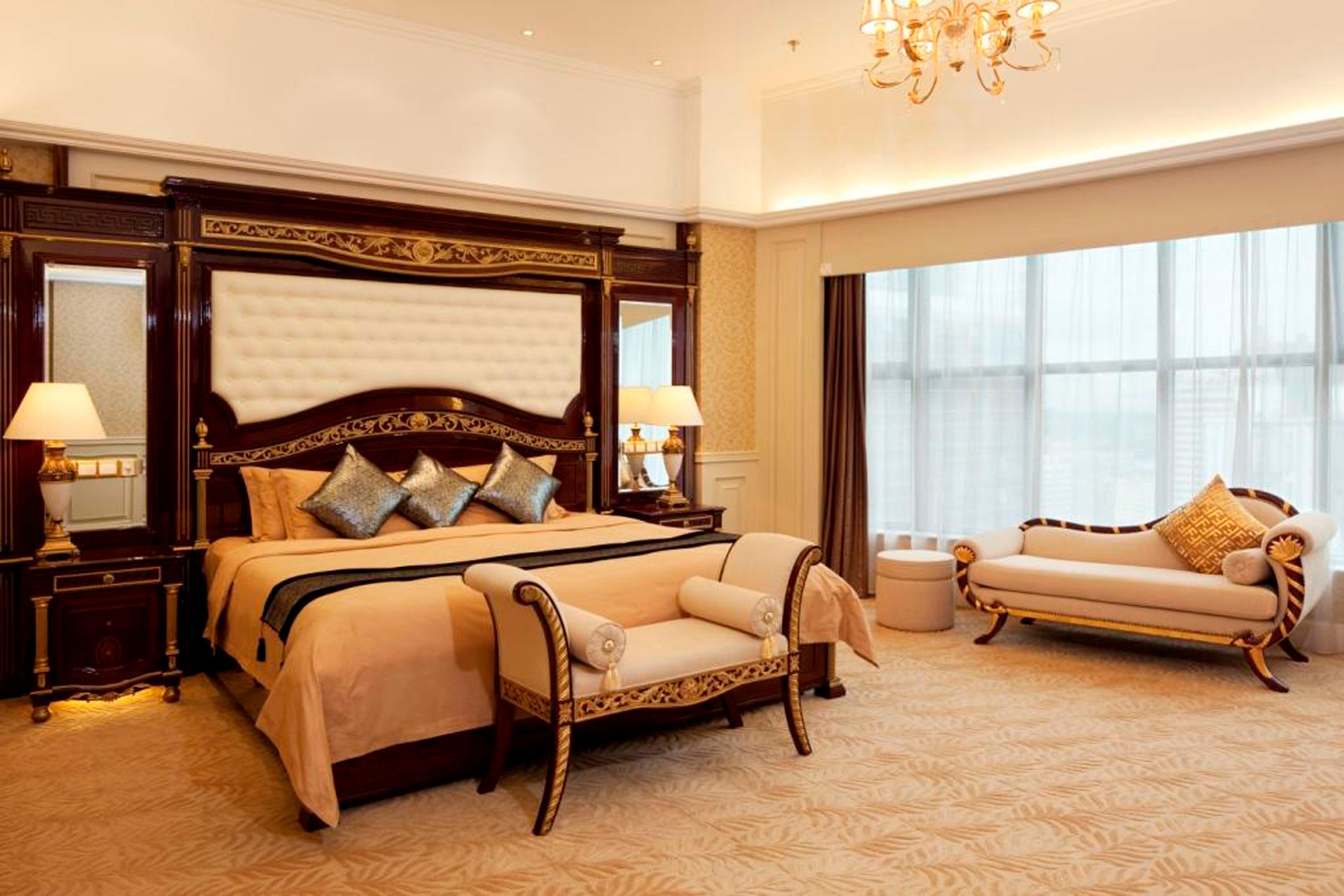 Crowne Plaza Hotel & Suites Landmark Shenzhen By Ihg - Nearby Luohu Border, Indoor Heated Swimming Pool, Complimentary Welcome Drink المظهر الخارجي الصورة