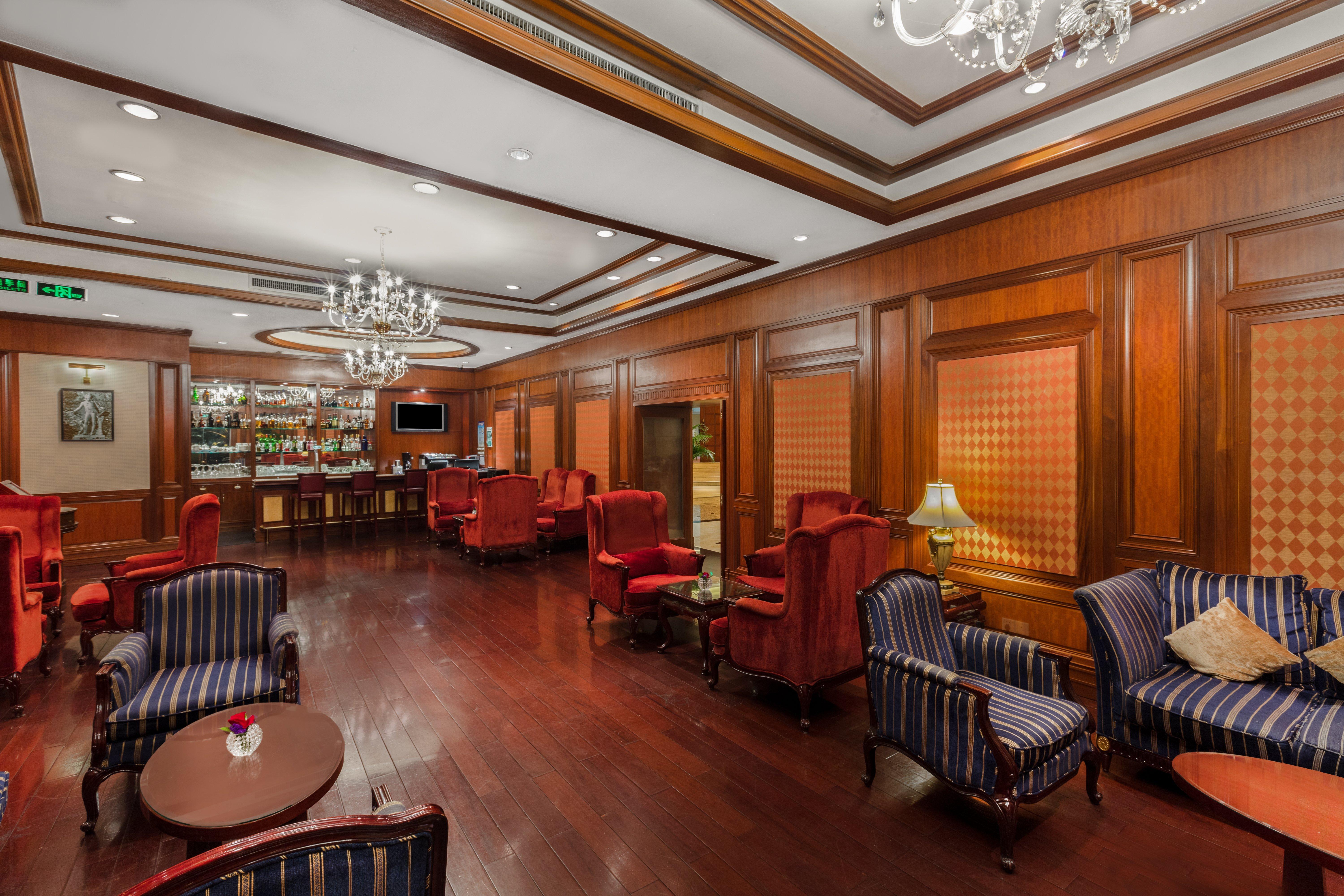 Crowne Plaza Hotel & Suites Landmark Shenzhen By Ihg - Nearby Luohu Border, Indoor Heated Swimming Pool, Complimentary Welcome Drink المظهر الخارجي الصورة